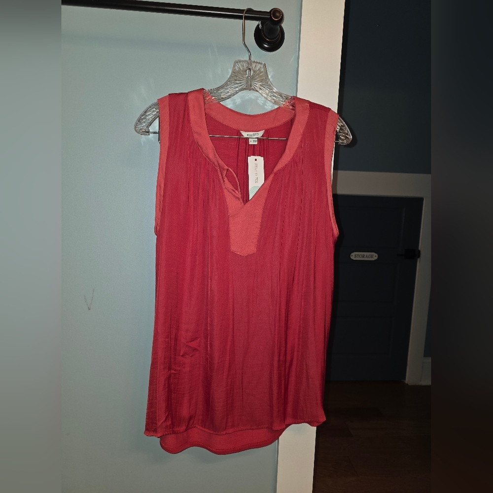 Lane Bryant Pink Sleeveless V-Neck Blouse